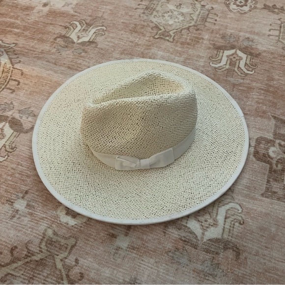 Free People x Olive and Pique Emma straw hat (Some flaws!!) - Picture 4 of 11